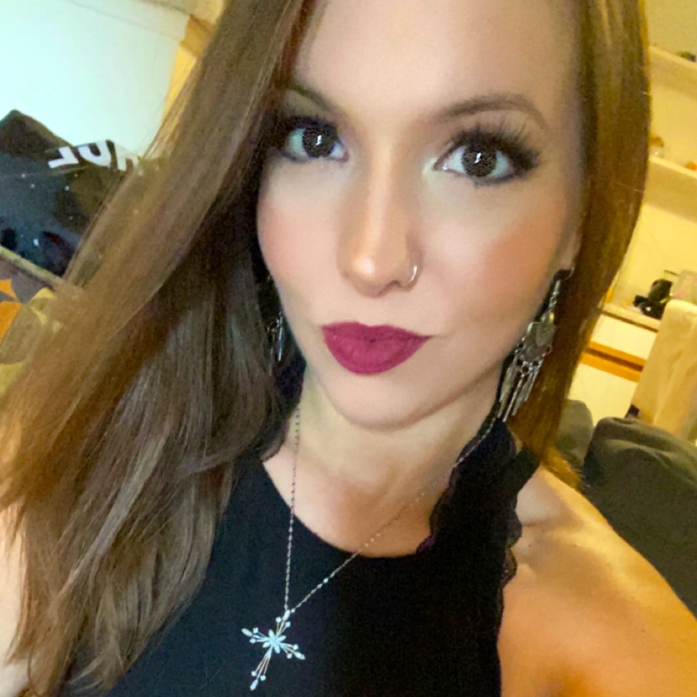 Meet your Posher, Amy